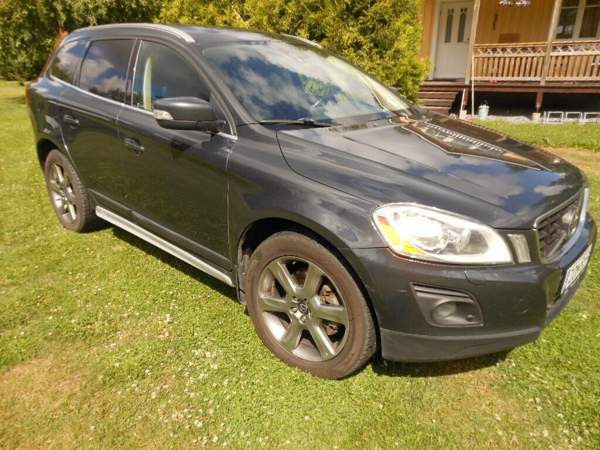 Volvo XC60 Hafnarfjoerdur - valokuva 4