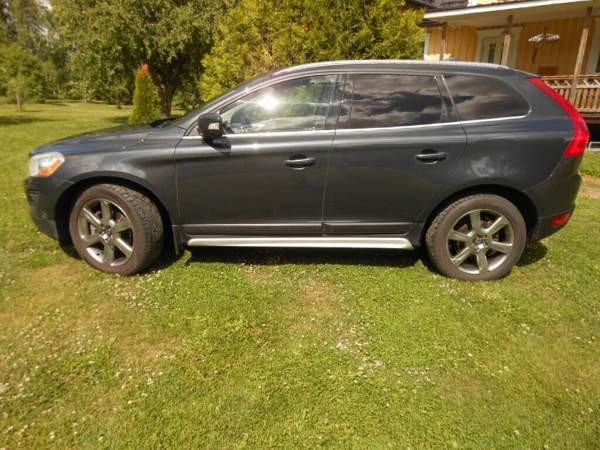 Volvo XC60 Hafnarfjoerdur - valokuva 2