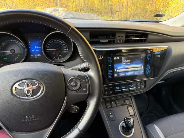 Toyota Auris Кангасала - изображение 5