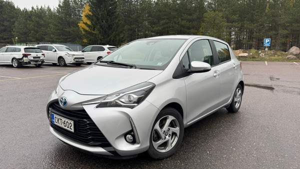 Toyota Yaris Helsinki - изображение 1