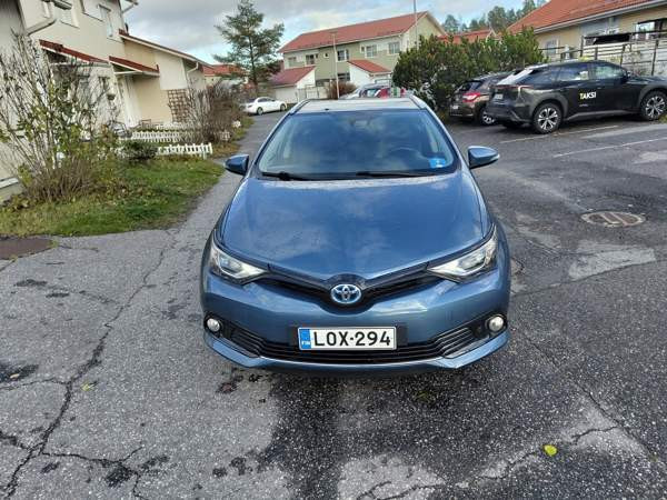 Toyota Auris Turtkul - valokuva 5