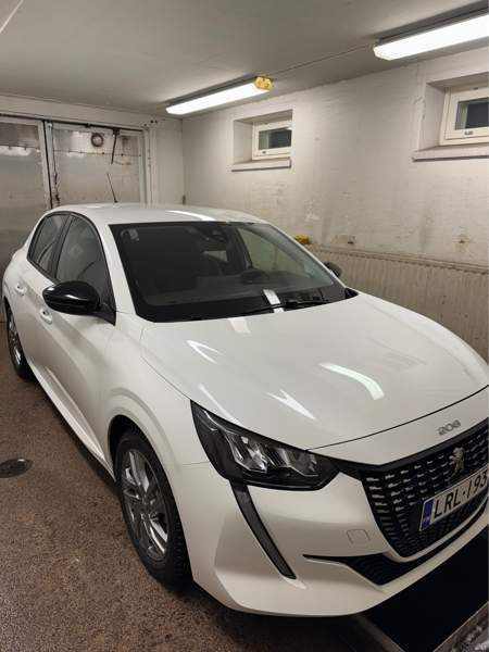 Peugeot 208 Тампере - изображение 2