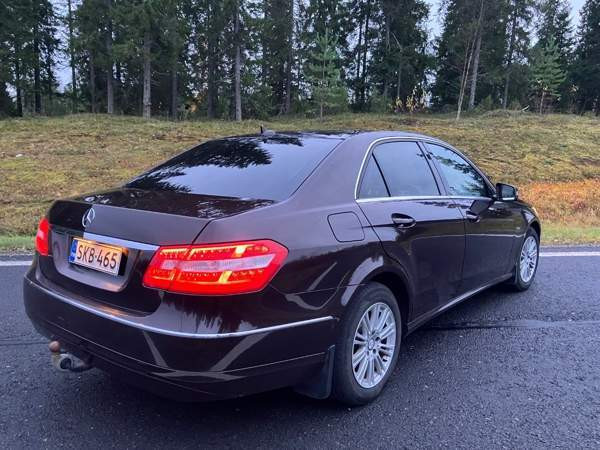 Mercedes-Benz E Торнио - изображение 2