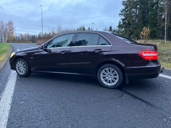 Mercedes-Benz E Торнио - изображение 1