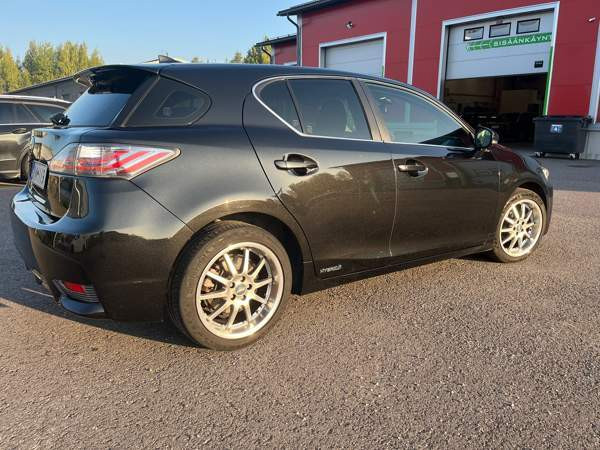 Lexus CT Espoo - valokuva 7