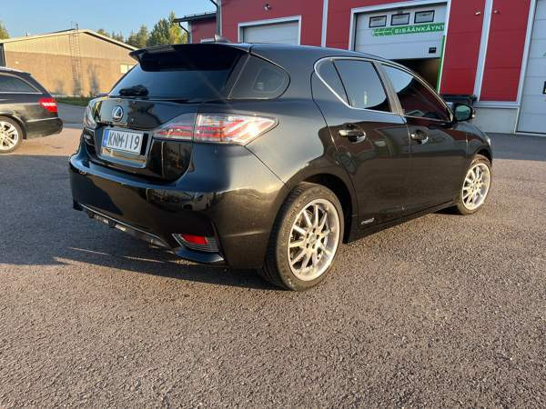 Lexus CT Espoo - valokuva 5