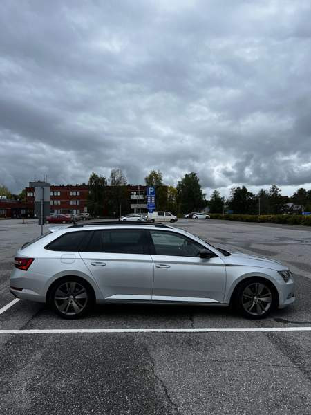 Skoda Superb Raisio - valokuva 3