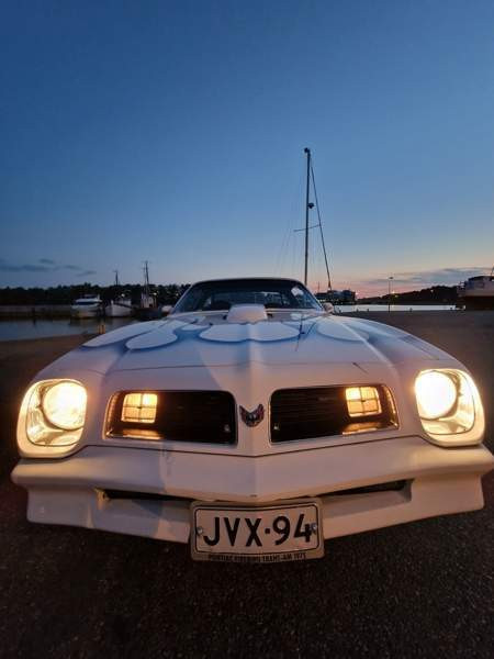 Pontiac Firebird Helsinki - valokuva 2