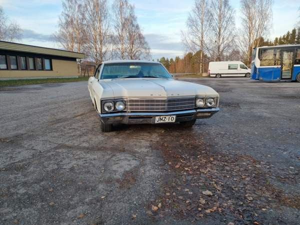 Buick Le Sabre Kangasala - valokuva 6
