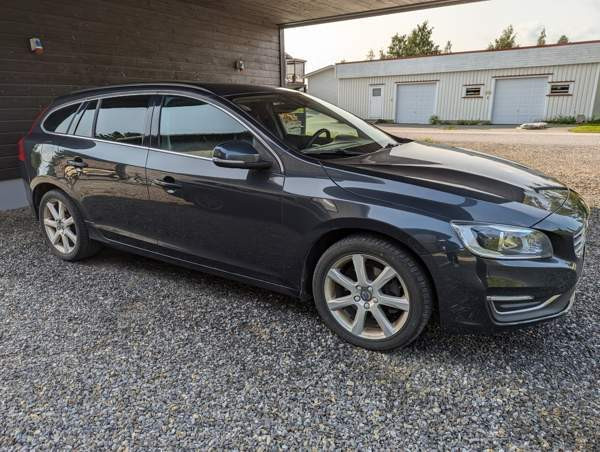 Volvo V60 Hafnarfjoerdur – foto 1