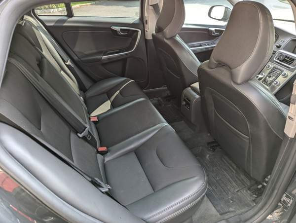 Volvo V60 Hafnarfjoerdur – foto 8