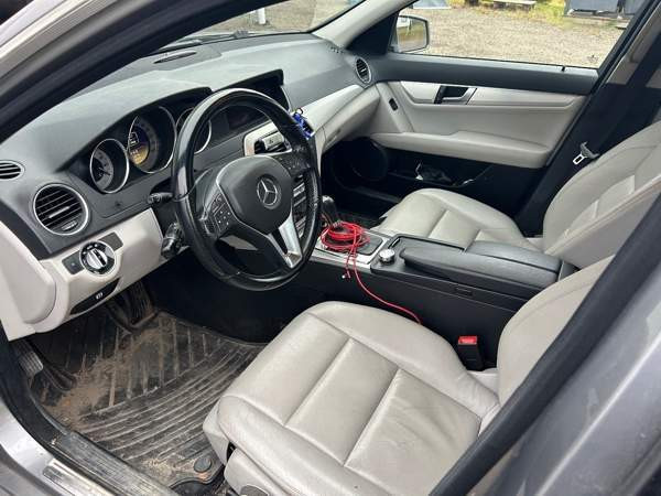 Mercedes-Benz C Luga - valokuva 7