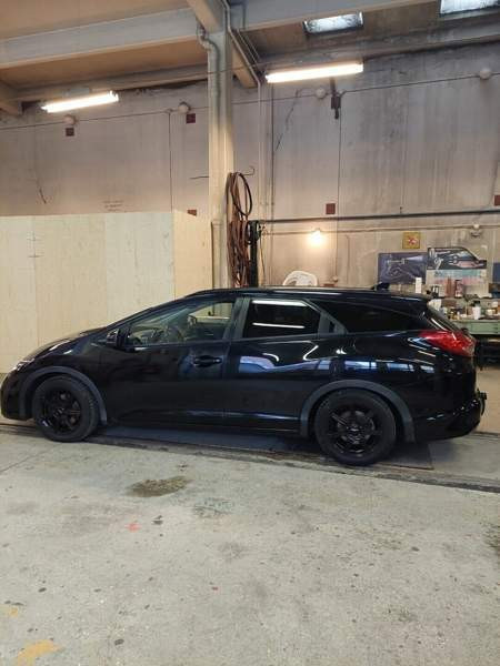 Honda Civic Turtkul - valokuva 3