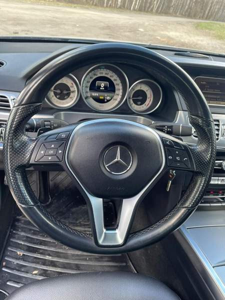 Mercedes-Benz E Лемпяаля - изображение 5