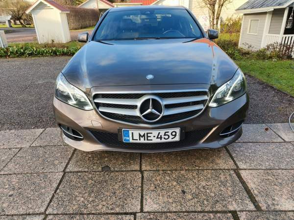 Mercedes-Benz E Oulainen - valokuva 7