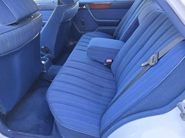 Mercedes-Benz 250 Joensuu - valokuva 3