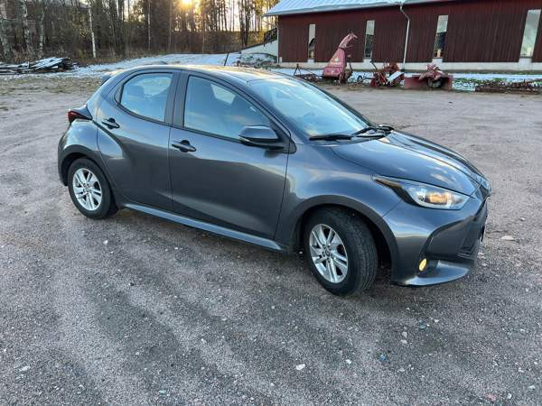 Toyota Yaris Helsinki - изображение 6