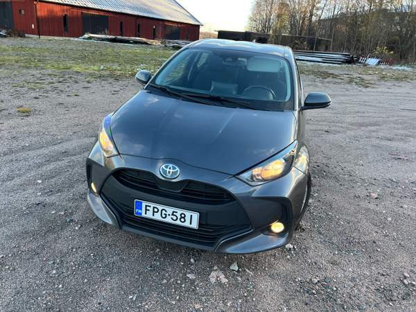Toyota Yaris Helsinki - изображение 3