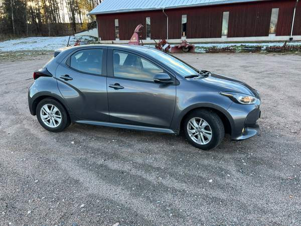 Toyota Yaris Helsinki - изображение 7