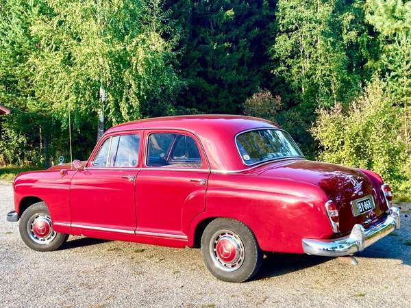 Mercedes-Benz 190 Луга - изображение 2