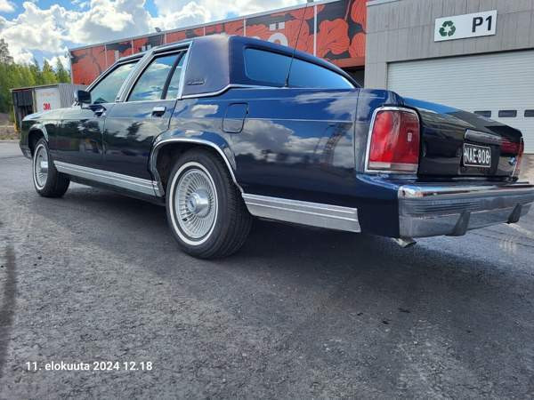 Ford Crown Victoria Espoo - valokuva 8