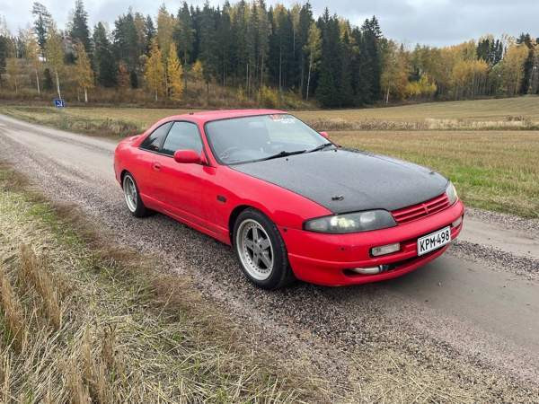 Nissan Skyline Vantaa - valokuva 3