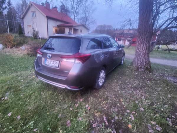 Toyota Auris Orivesi - изображение 2