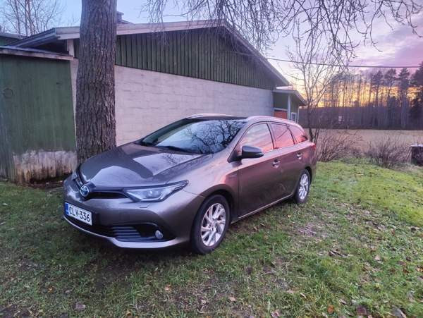 Toyota Auris Orivesi - изображение 1
