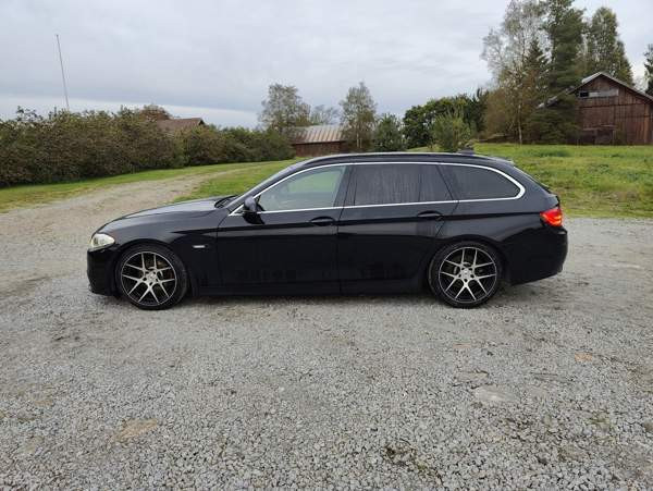 BMW 523 Laitila - изображение 4