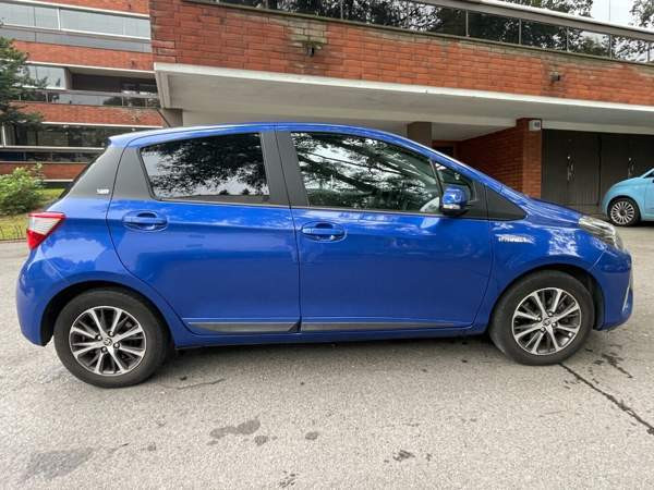 Toyota Yaris Helsinki - изображение 5