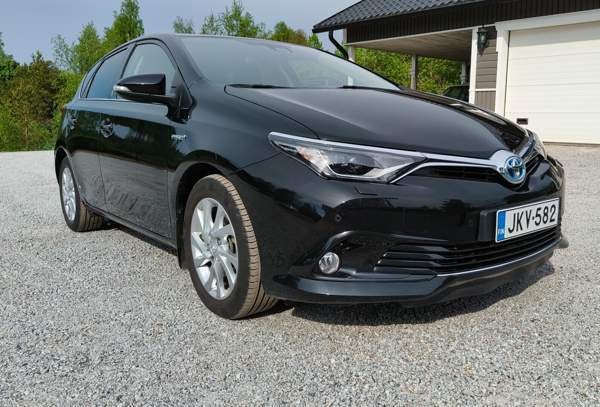 Toyota Auris Laitila - photo 1