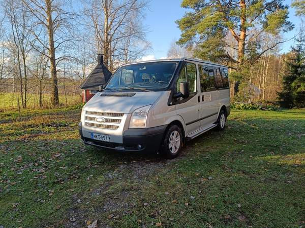 Ford Tourneo Maaninka - изображение 1