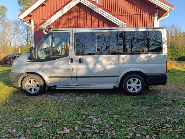 Ford Tourneo Maaninka - изображение 4