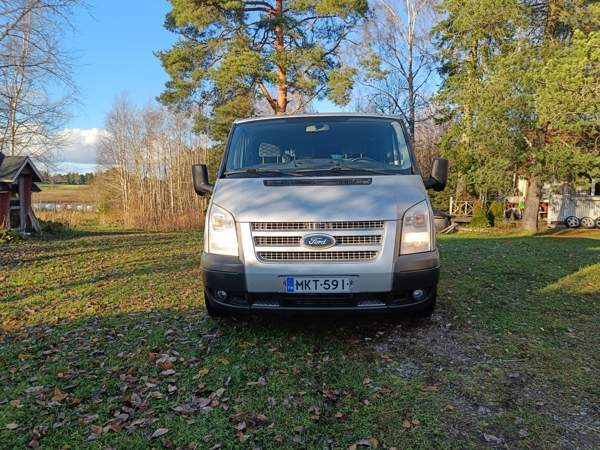 Ford Tourneo Maaninka - изображение 2