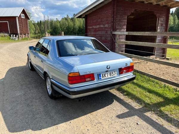 BMW 730 Йоэнсуу - изображение 3