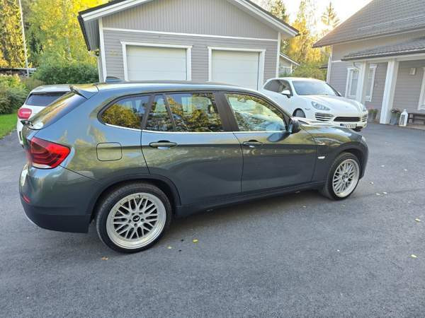 BMW X1 Лемпяаля - изображение 7