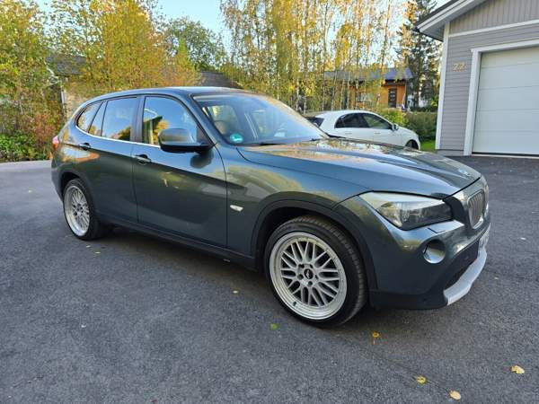BMW X1 Лемпяаля - изображение 1