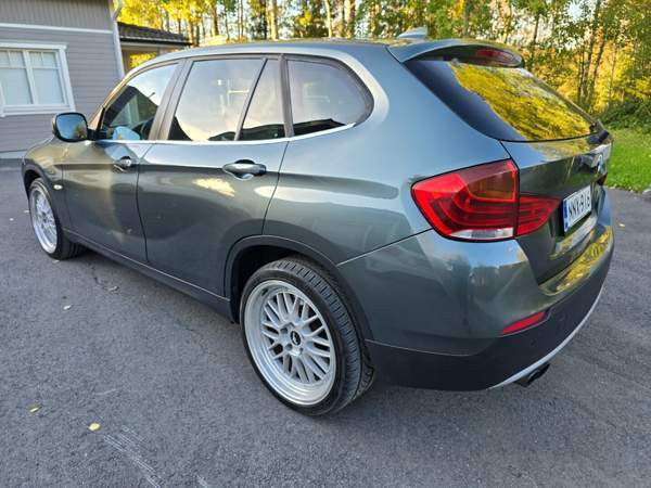 BMW X1 Лемпяаля - изображение 8
