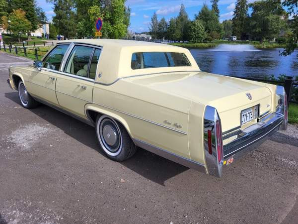 Cadillac Fleetwood Savonlinna - valokuva 3