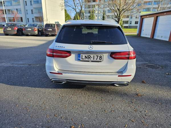 Mercedes-Benz E Ulvila - valokuva 4
