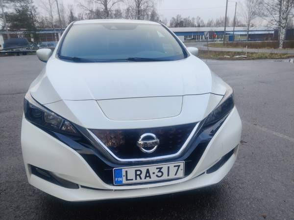 Nissan Leaf Saarijärvi - valokuva 3