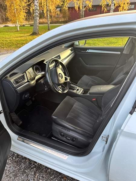 Skoda Superb Якобстад - изображение 5