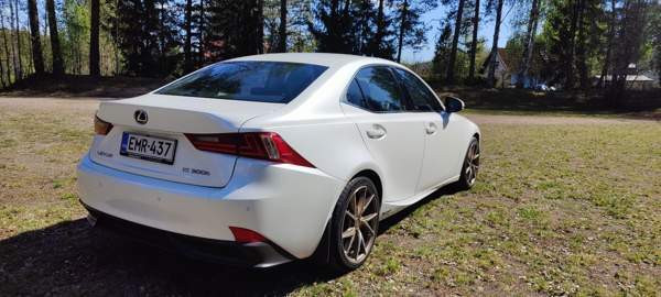 Lexus IS Janakkala - valokuva 4