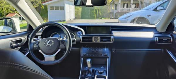 Lexus IS Janakkala - valokuva 3