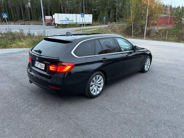 BMW 330 Nokia - valokuva 3