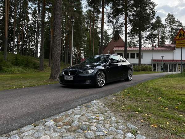 BMW 335 Jyväskylä - valokuva 1
