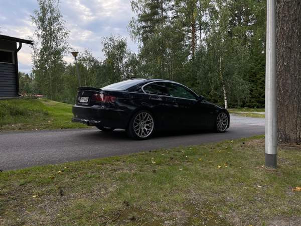 BMW 335 Jyväskylä - valokuva 4