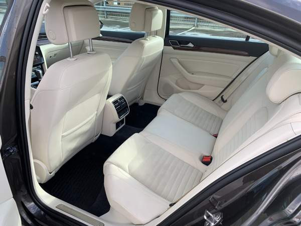 Volkswagen Passat Espoo - photo 8