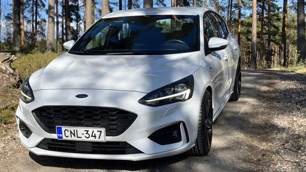 Ford Focus Sarov - valokuva 4