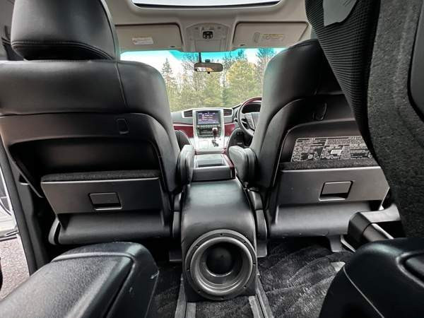 Toyota Vellfire Вантаа - изображение 8